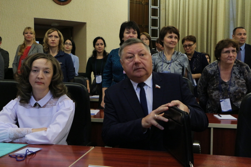 Глава Фонда соцстрахования РФ рассказал о разоблачениях работников через соцсети