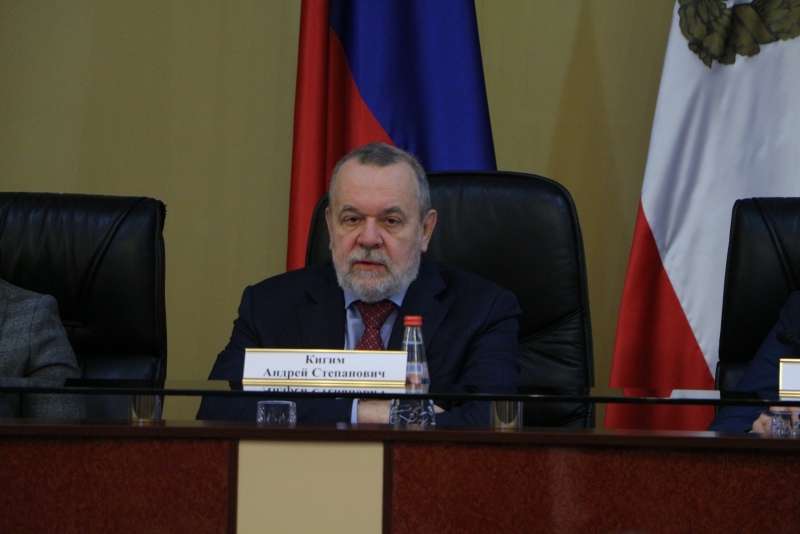 Глава Фонда соцстрахования РФ рассказал о разоблачениях работников через соцсети