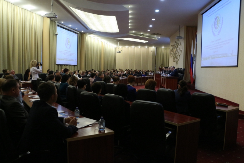 Глава Фонда соцстрахования РФ рассказал о разоблачениях работников через соцсети