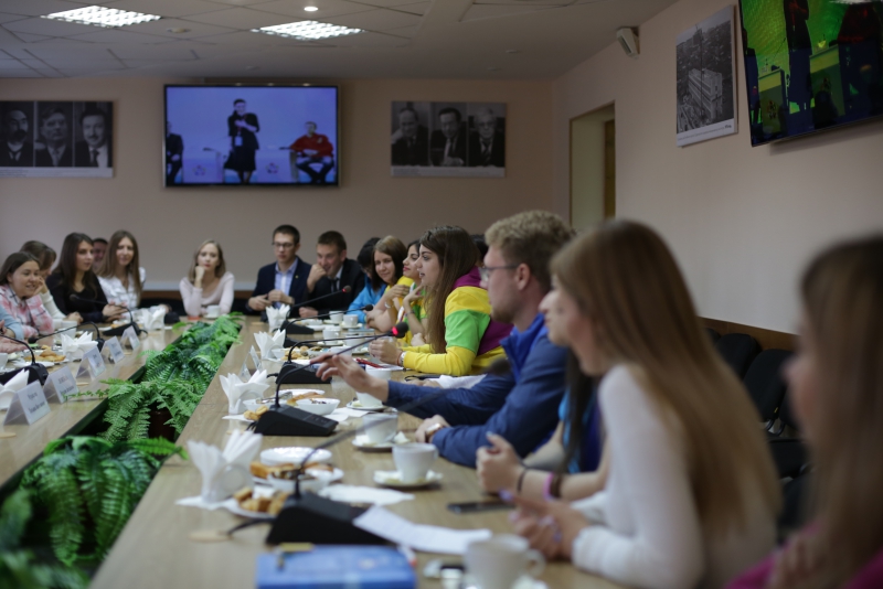 Сергей Наумов встретился с участниками Всемирного фестиваля молодежи и студентов