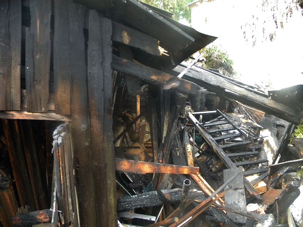 Потушен пожар у здания полиции