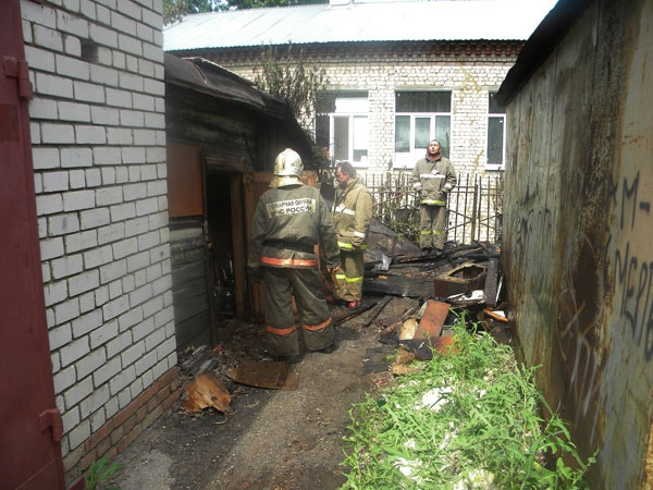 Потушен пожар у здания полиции