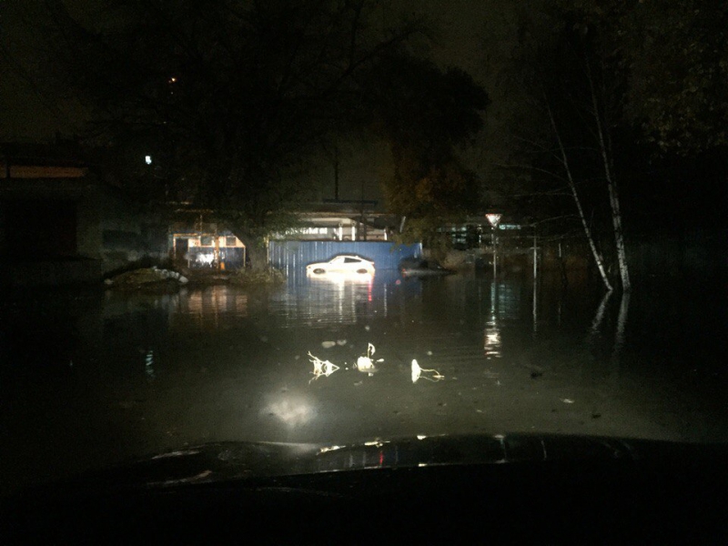 Саратовцы делятся фотографиями вечернего потопа