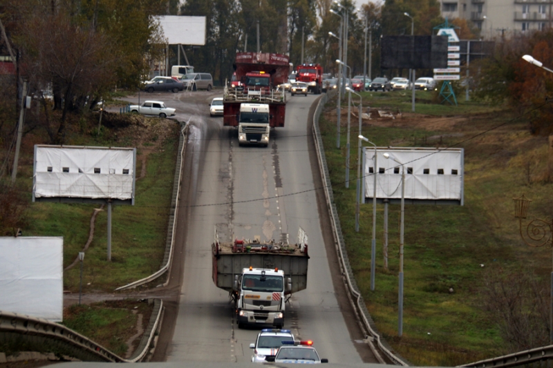 В Парке Победы начался монтаж пожарного теплохода
