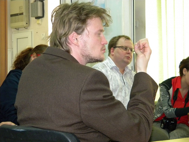 Охранники табачной фабрики отнимали камеру у оператора-общественника