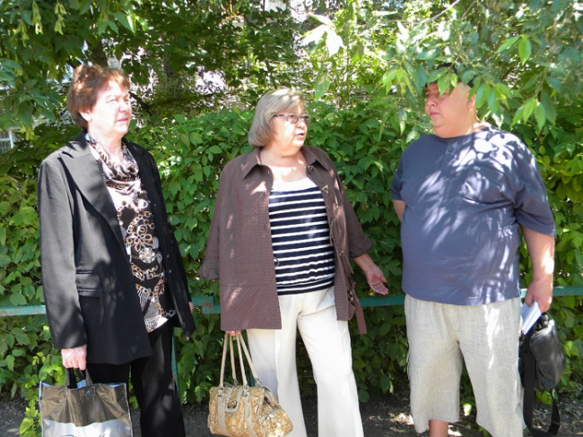 Охранники табачной фабрики отнимали камеру у оператора-общественника