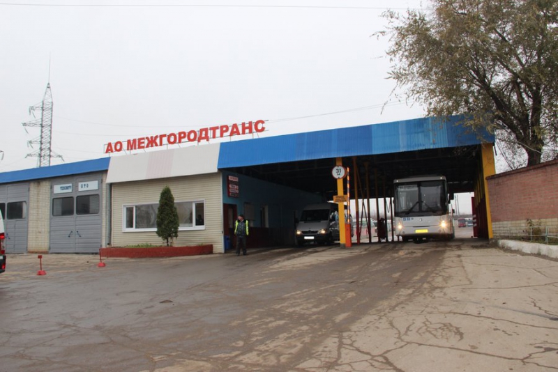 В Саратове водителей автобусов пугают видеокадрами со страшными ДТП