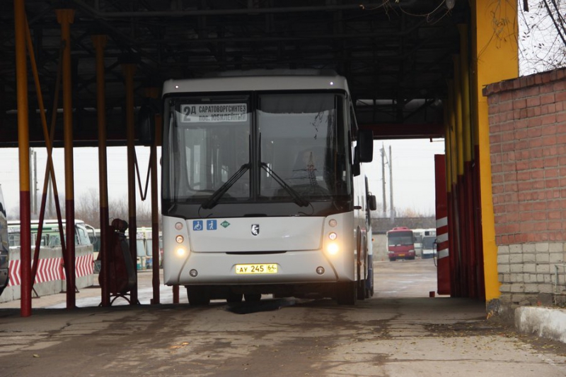 В Саратове водителей автобусов пугают видеокадрами со страшными ДТП