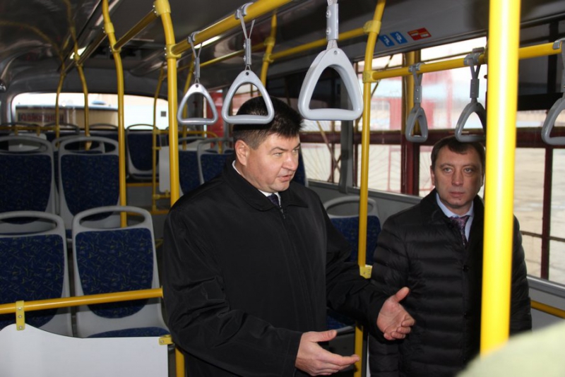 В Саратове водителей автобусов пугают видеокадрами со страшными ДТП