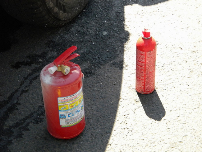 В центре Саратова горит внедорожник