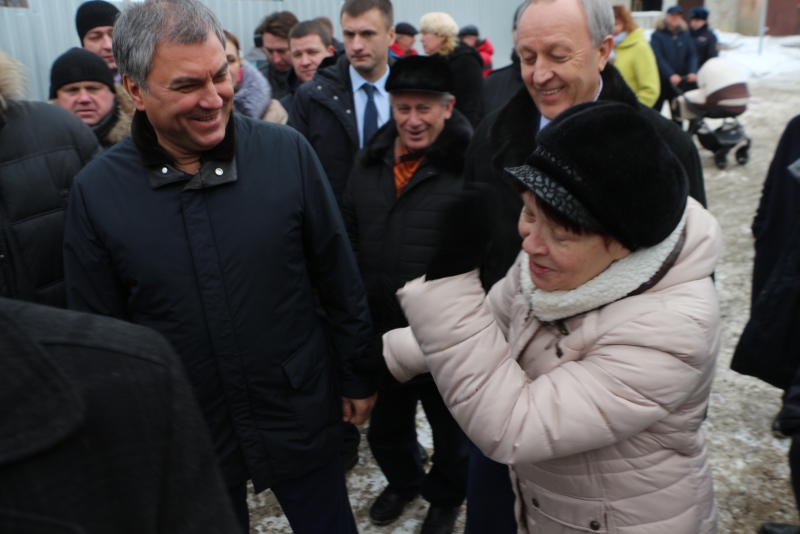 Вячеслав Володин направит 10 млн рублей на строительство дома для переселенцев в Елшанке