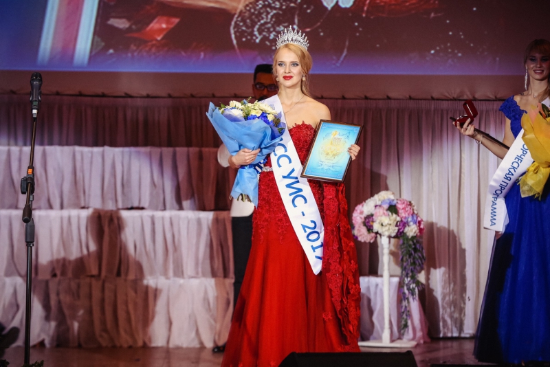 Сотрудницу саратовской колонии признали самой творческой в России