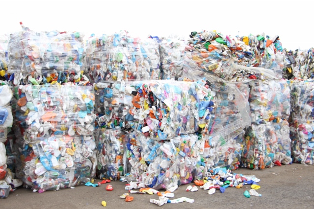 Отбор вторсырья на мусороперерабатывающих заводах области превысил две тысячи тонн