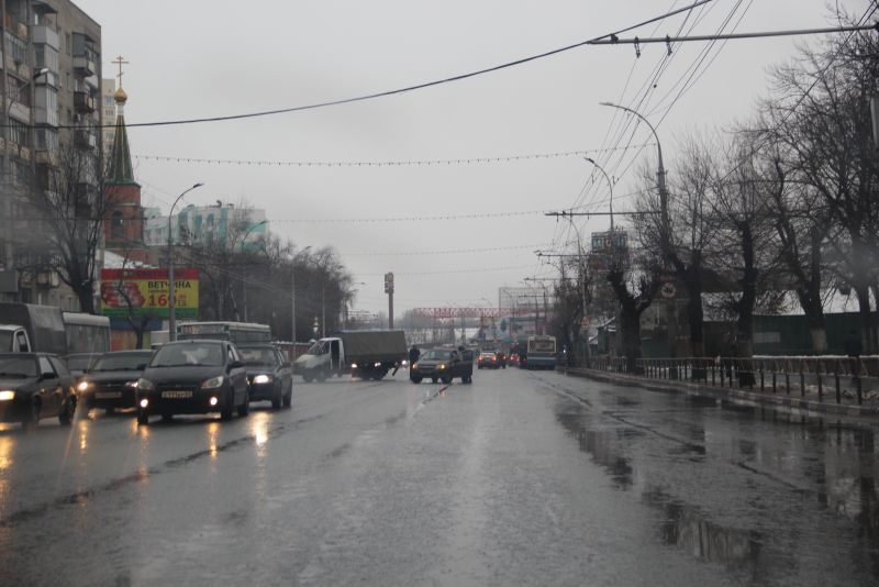 Дорожная авария на улице Чернышевского спровоцировала пробки