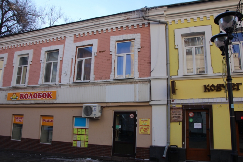 Жители Саратова жалуются на сосульки на пешеходной Волжской