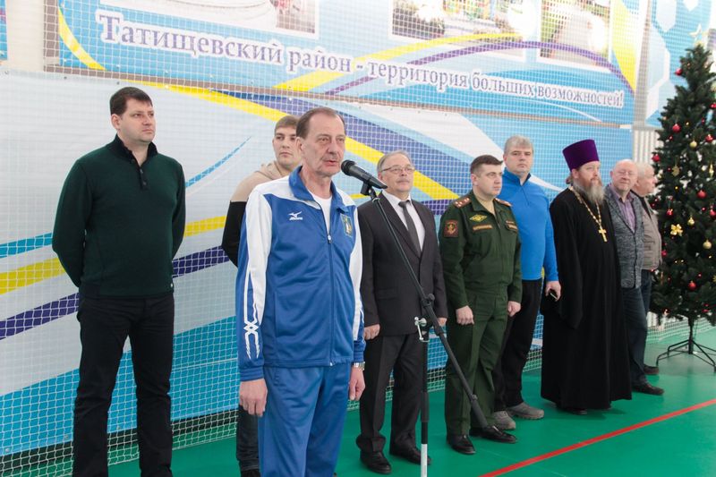 В Татищеве прошел Рождественский товарищеский турнир по волейболу