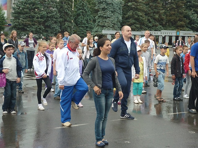 У Александра Ландо болят ноги после утренней зарядки