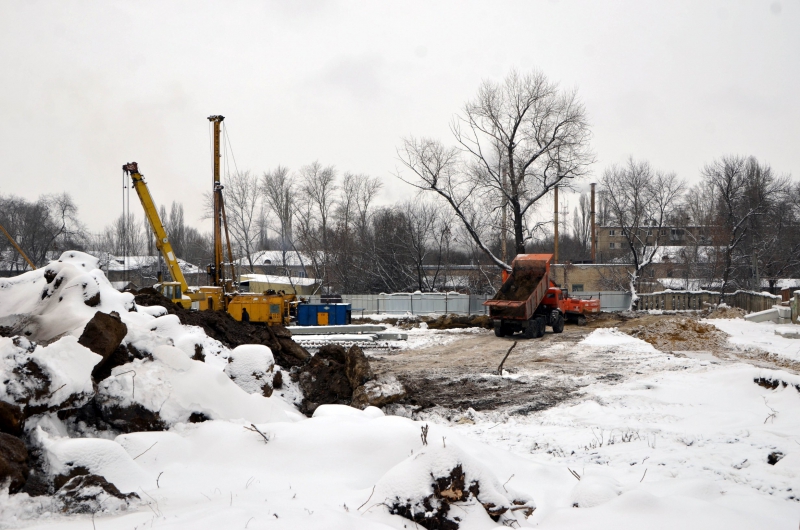 По инициативе Володина в Елшанке возводят дом для переселенцев из аварийного жилья