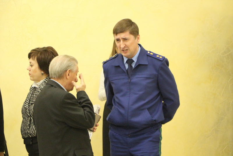 Губернатор посоветовал властям Саратова учиться у МЧС ликвидировать коммунальные аварии