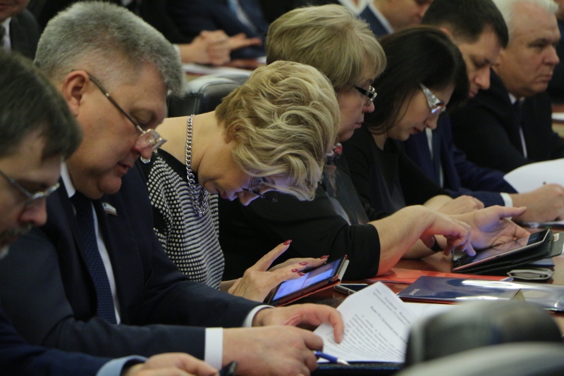 Губернатор посоветовал властям Саратова учиться у МЧС ликвидировать коммунальные аварии