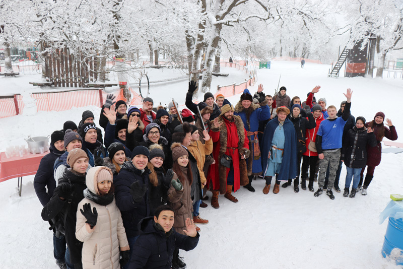 Студенты СГТУ отметили День Татьяны вместе с ректором на лыжне