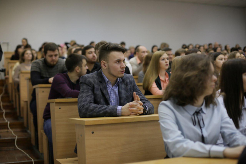 Евгений Примаков рассказал студентам Эконома о внешней политике России