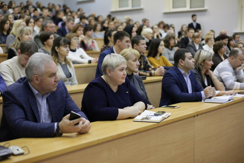 Евгений Примаков рассказал студентам Эконома о внешней политике России