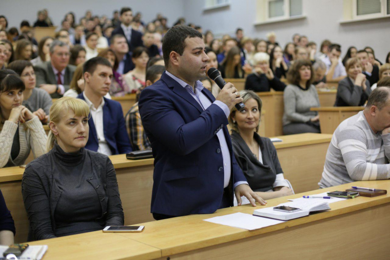 Евгений Примаков рассказал студентам Эконома о внешней политике России