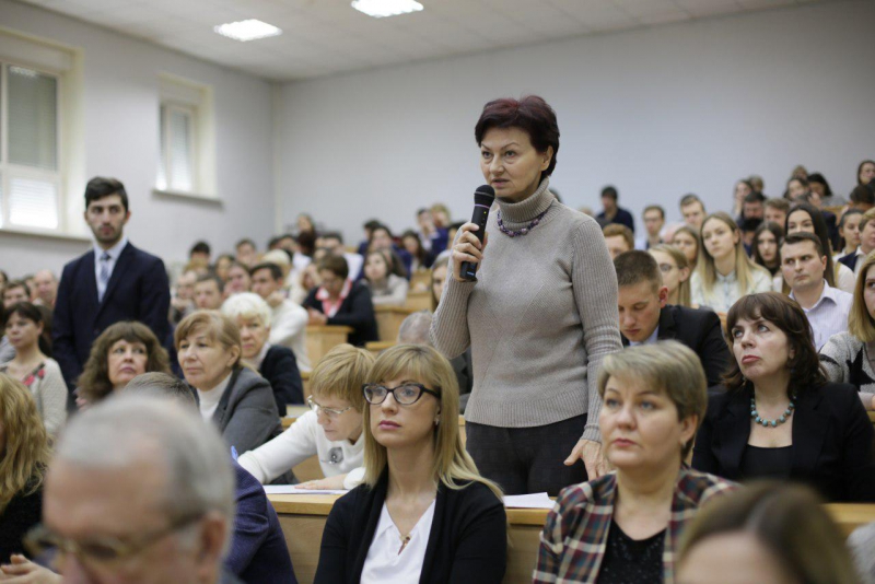 Евгений Примаков рассказал студентам Эконома о внешней политике России