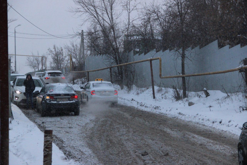 Столкновение на подъеме в Затоне полностью блокировало дорогу