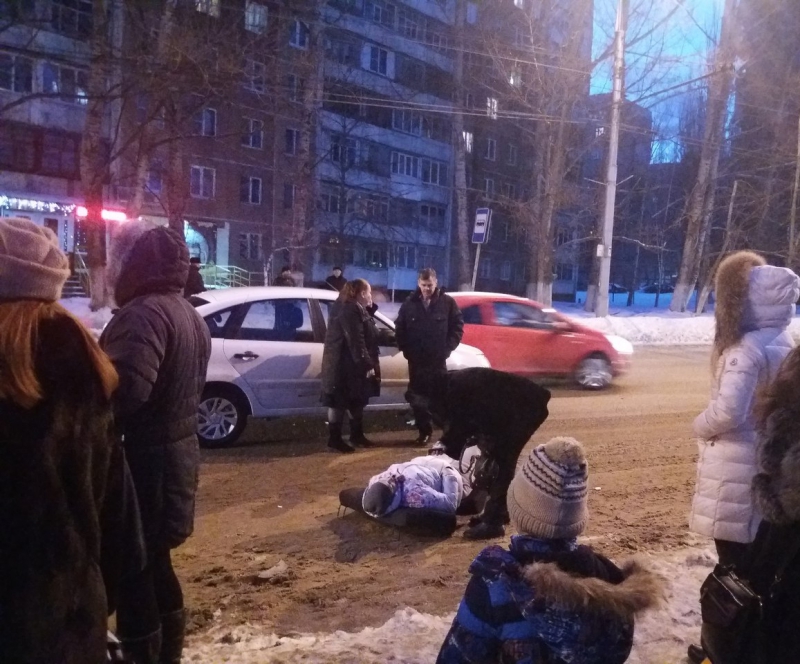 На Буровой «Гранта» сбила женщину на пешеходном переходе