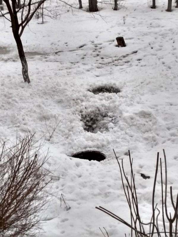 Жители Саратова сообщают адреса открытых колодцев