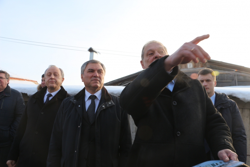 Володин: Жители бараков в Энгельсе получат новое жилье не меньшей площади