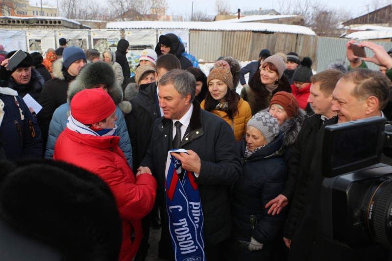 Володин: Жители бараков в Энгельсе получат новое жилье не меньшей площади