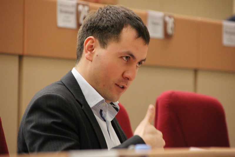 Мэр екатеринбурга аркадий чернецкий. Вице-президент россии 2022. Решетников назвал риски для экономического роста россии. Мэр предложило. Мэр предложило.