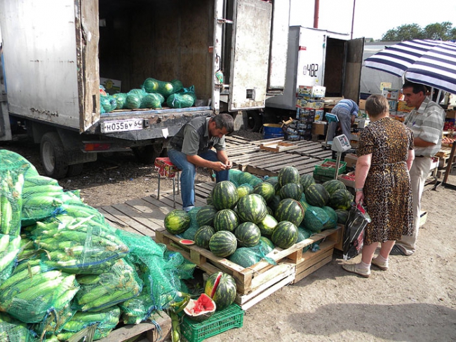 На «Привозе» выявлены новые нарушения. Задержаны иностранцы