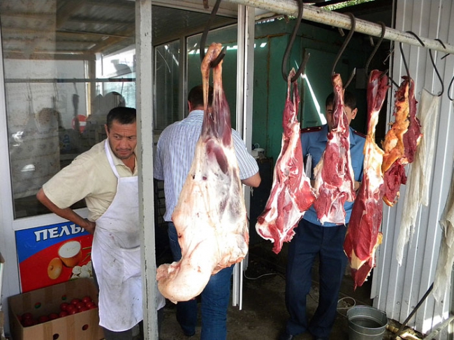 На «Привозе» выявлены новые нарушения. Задержаны иностранцы