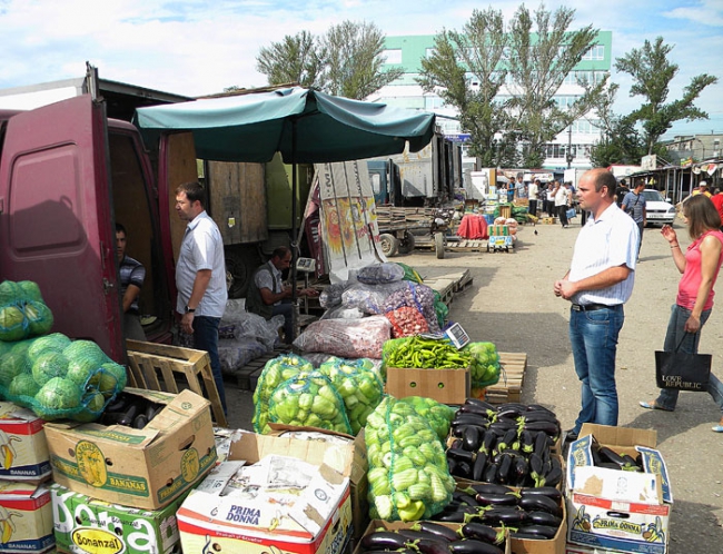 На «Привозе» выявлены новые нарушения. Задержаны иностранцы