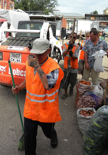 На «Привозе» выявлены новые нарушения. Задержаны иностранцы