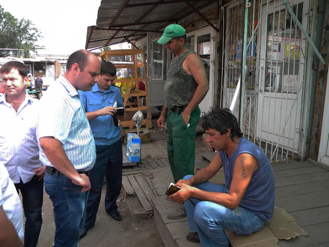 На «Привозе» выявлены новые нарушения. Задержаны иностранцы