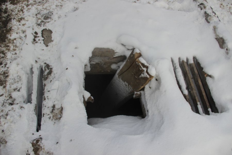 В центре Саратова обнаружили опасную открытую ливневку