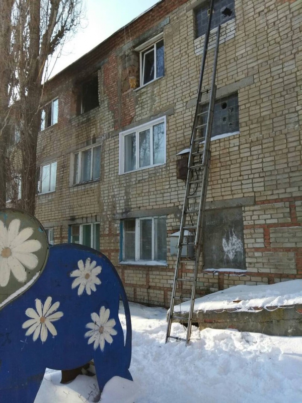 Пожар с двумя погибшими в Марксе мог произойти из-за короткого замыкания