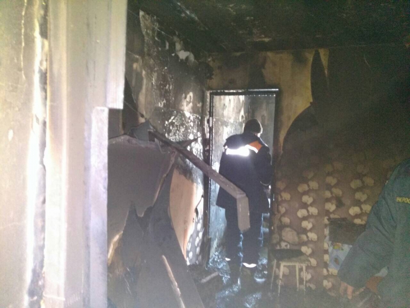 Пожар с двумя погибшими в Марксе мог произойти из-за короткого замыкания