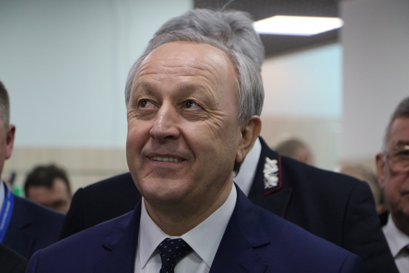 На выставке Саратовского экономического форума гостям презентовали новый вокзал и мост