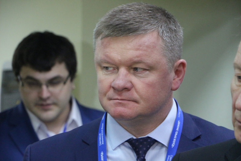 На выставке Саратовского экономического форума гостям презентовали новый вокзал и мост