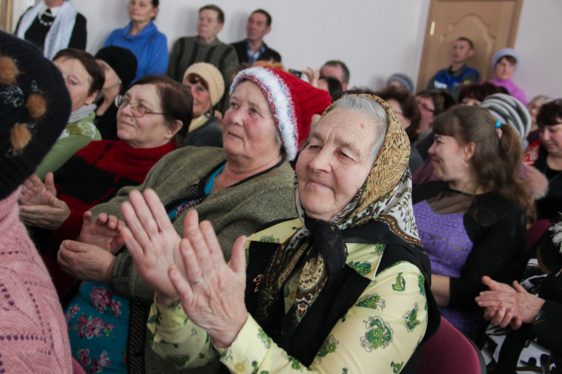 В Татищевском районе открыли сельский клуб