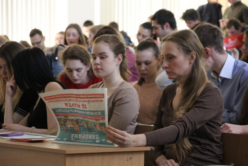 Саратовским студентам и преподавателям представили проекты благоустройства парков и площадей