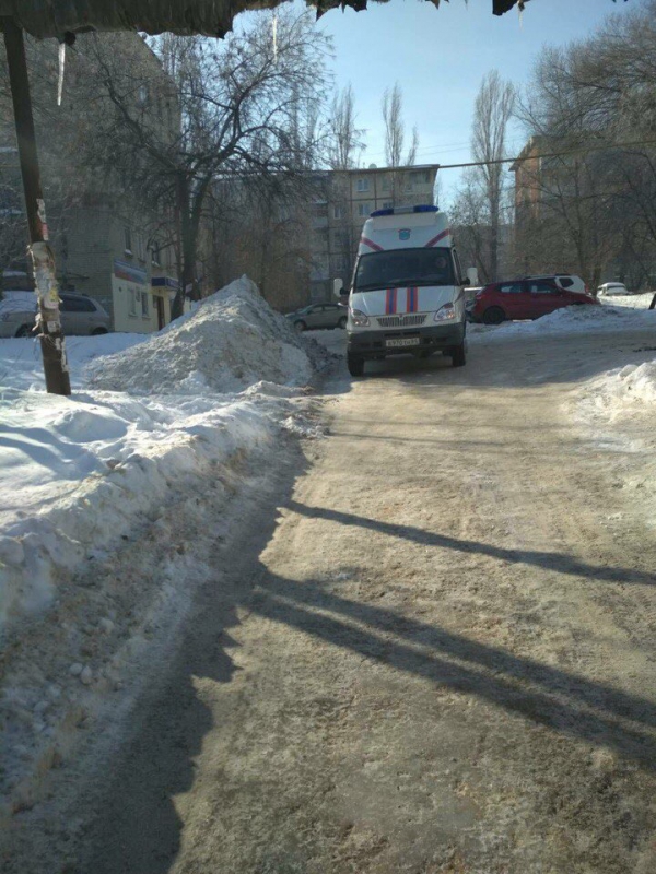 Жалующимся на запах газа саратовцам посоветовали проветрить квартиры