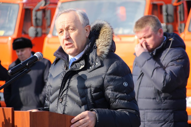 Саратову передали три десятка «КамАЗов» для коммунальных служб