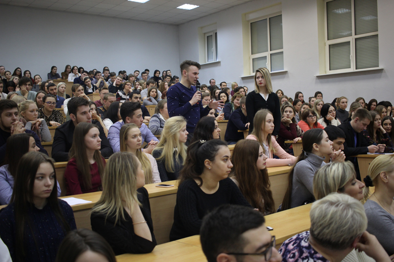 В ССЭИ РЭУ им. Г.В. Плеханова с открытой лекцией выступила Наталия Нарочницкая